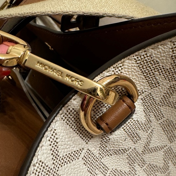 Michael Kors MK Logo Crossbody Tote - Picture 9 of 14